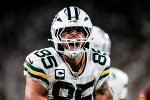 Packers vencem Commanders por 27-18 no Lambeau Field.